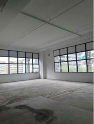 Hh @ Kallang (D13), Factory #515959411